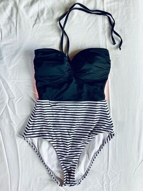 Victoria’s Secret size Small B&W Stripe One-Piece Swimsuit with Pink Color Block